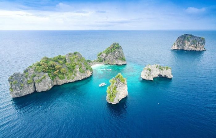 เกาะห้า เกาะรอก