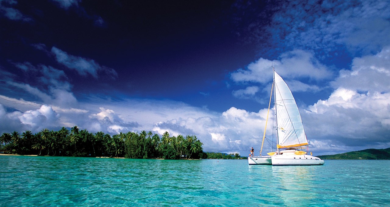 ล่องเรือใบ